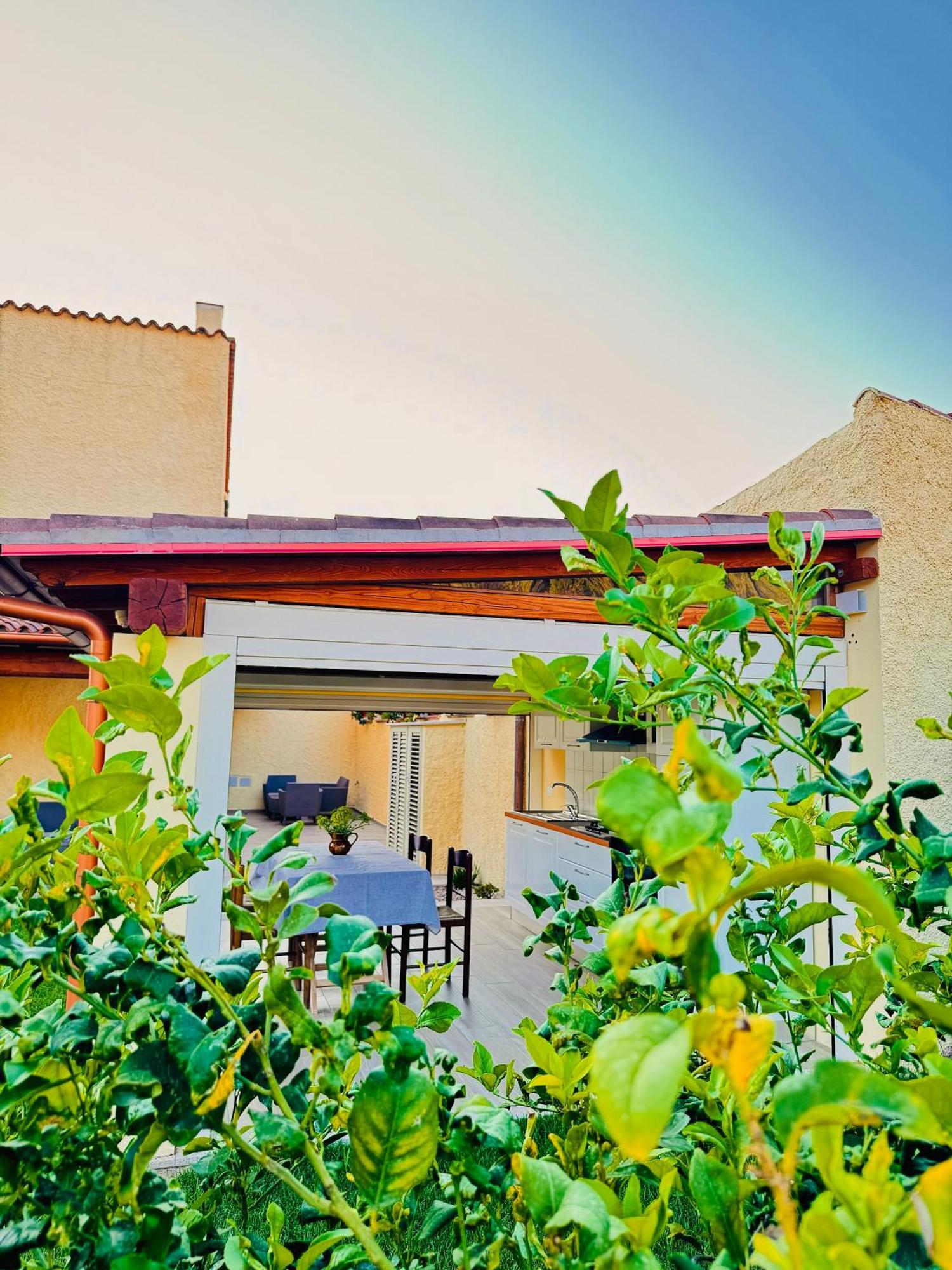 Casa Sacuri Hotel Rudalza Екстериор снимка